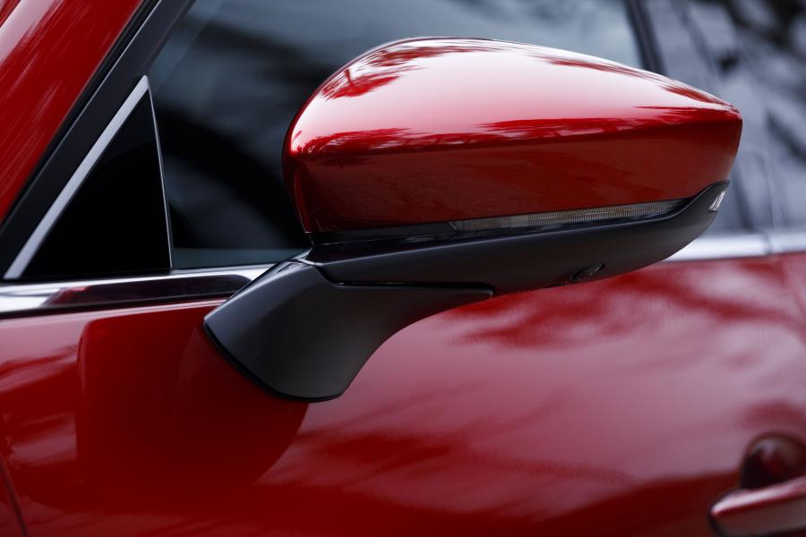 Детали экстерьера Mazda3 Hatchback 2019 года  (NA) (фото 31 из 61)